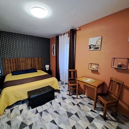 בנרס-דה-ביגור Hotel Le Bearn מראה חיצוני תמונה