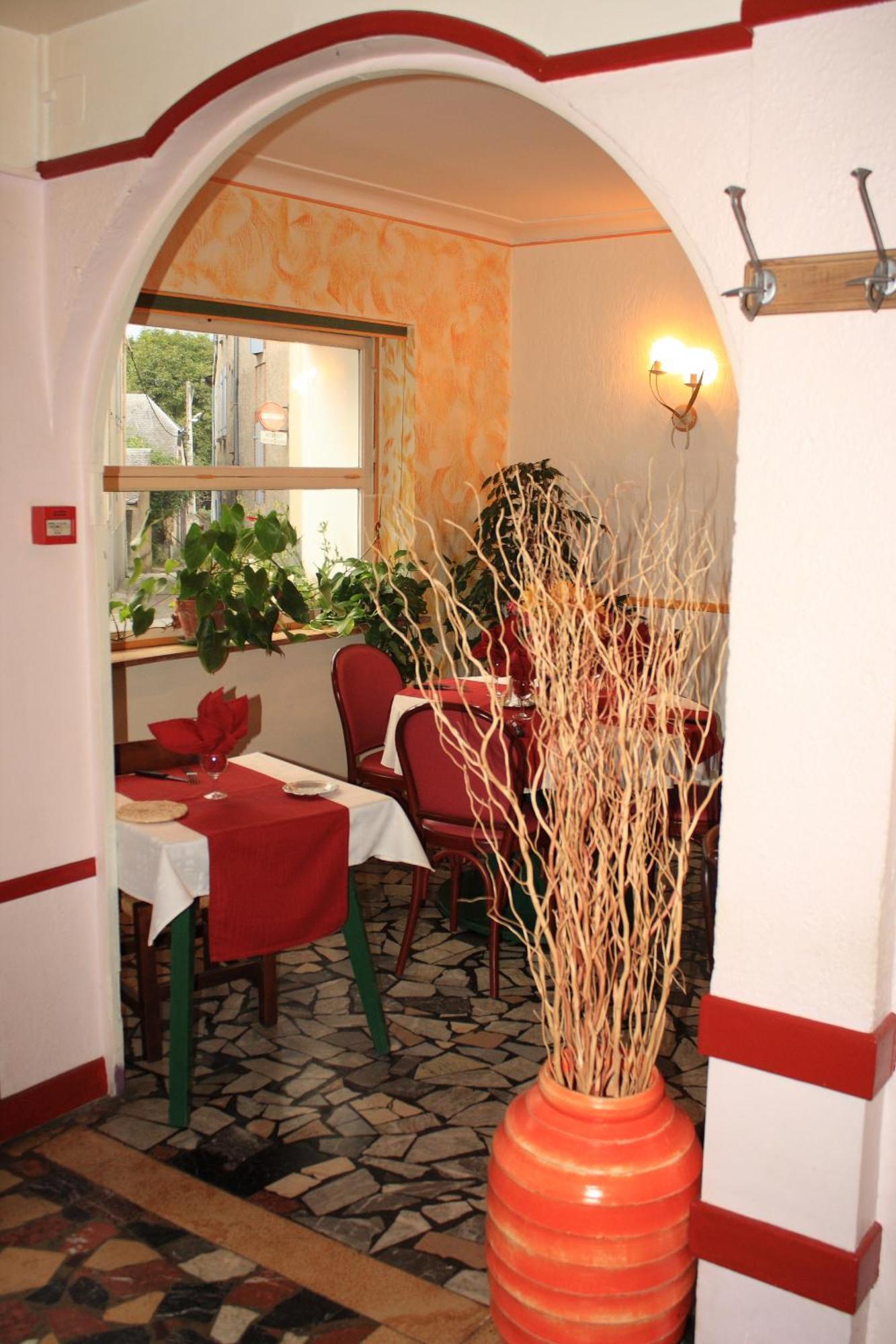 בנרס-דה-ביגור Hotel Le Bearn מראה חיצוני תמונה